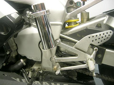 [The Pingel electric shifter installed on the R1.]