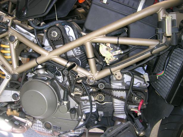 [The shockingly lean engine of the Geezer Glide.]